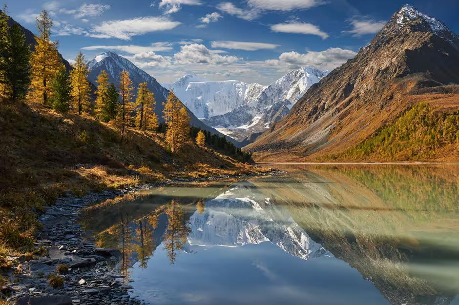 Autumn landscape (Altai Mountains)
